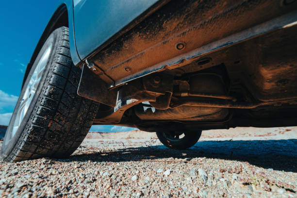 Како инжењери анализирају карактеристике замора гумених чаура у системима ослањања аутомобила?